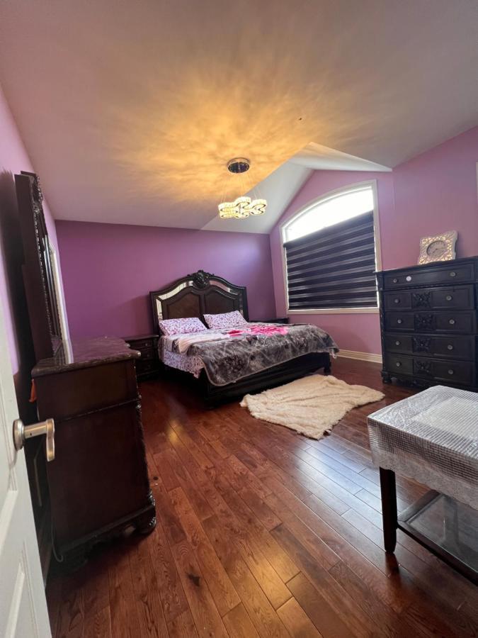 Spacious Detached In Brampton Buitenkant foto